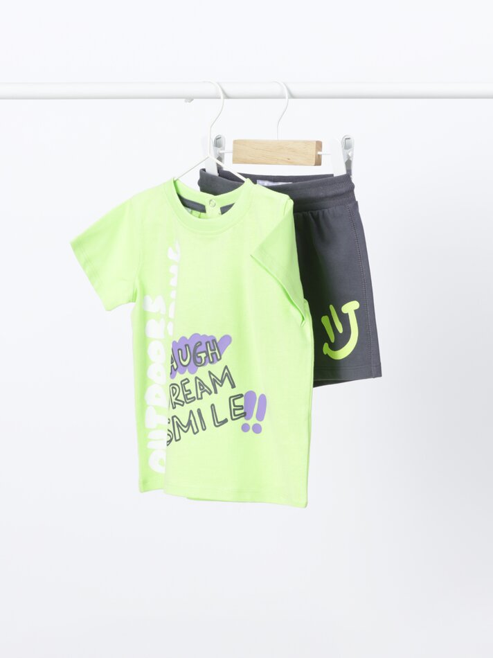 Conjunto de camiseta estampada e bermuda - Verde Fluorescente