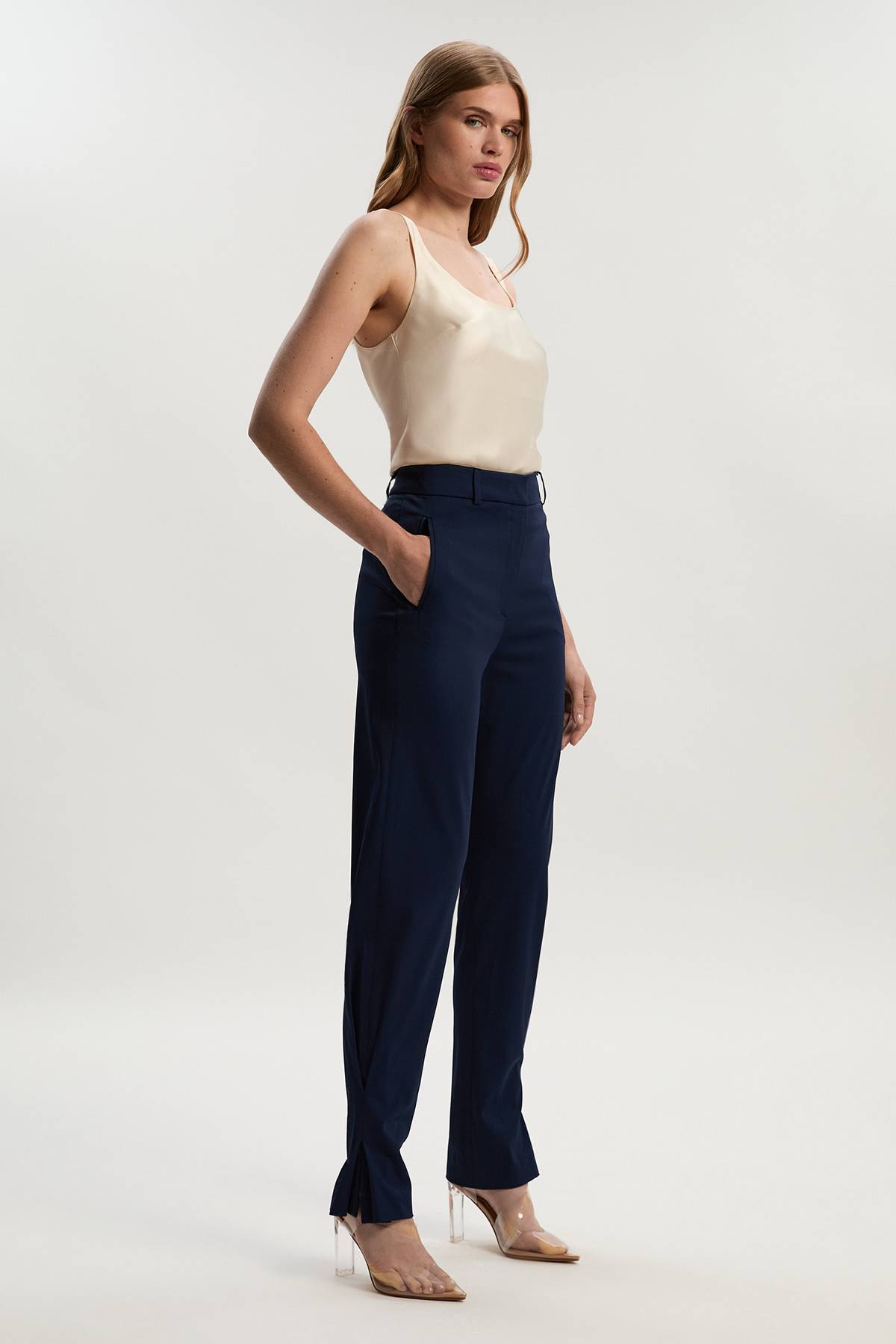 KarenMillen Pantalon tailleur Digital Ophelia soigné avec détail à la cheville