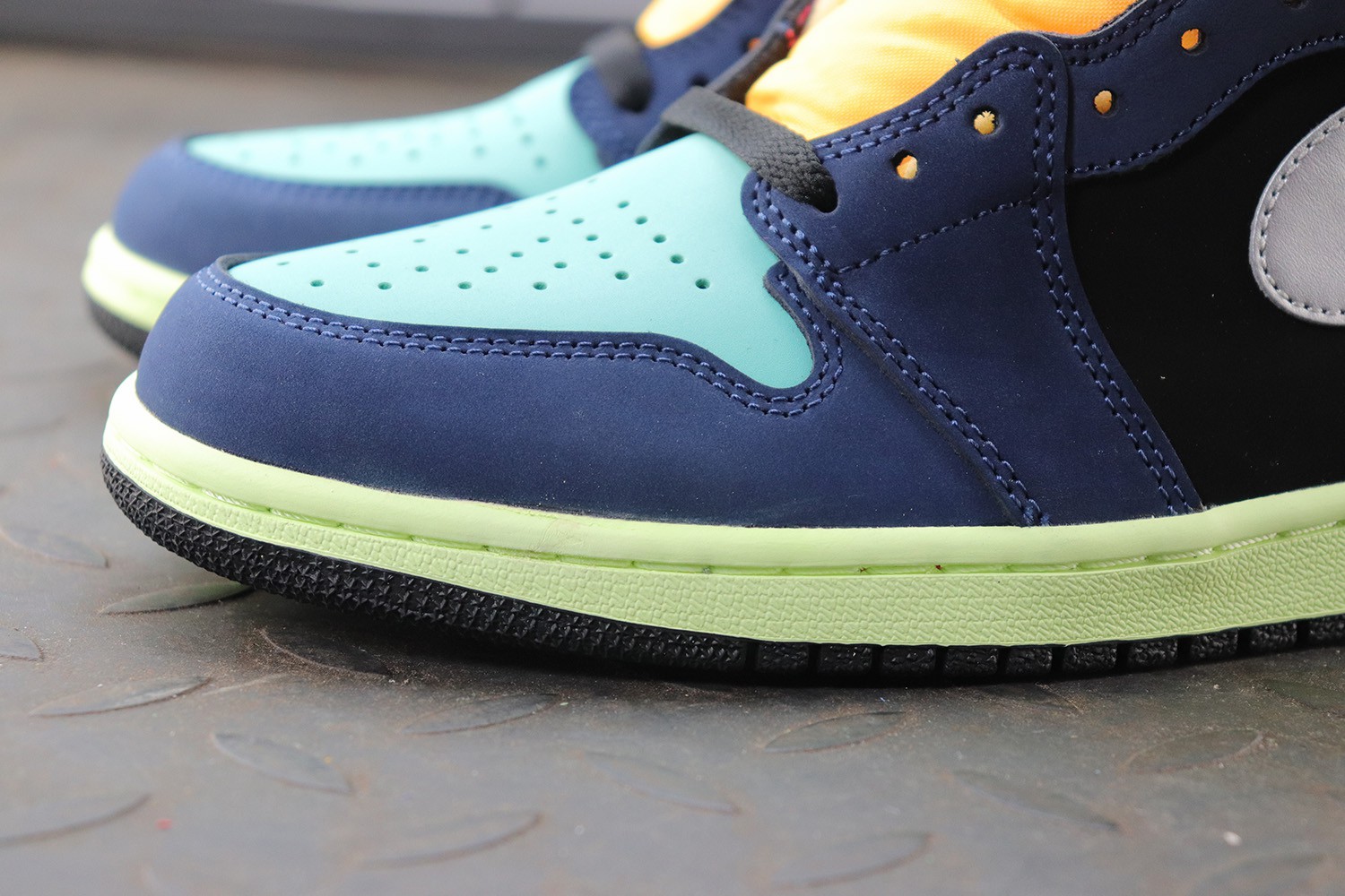 Jordan 1 Retro High Tokyo Bio Hack