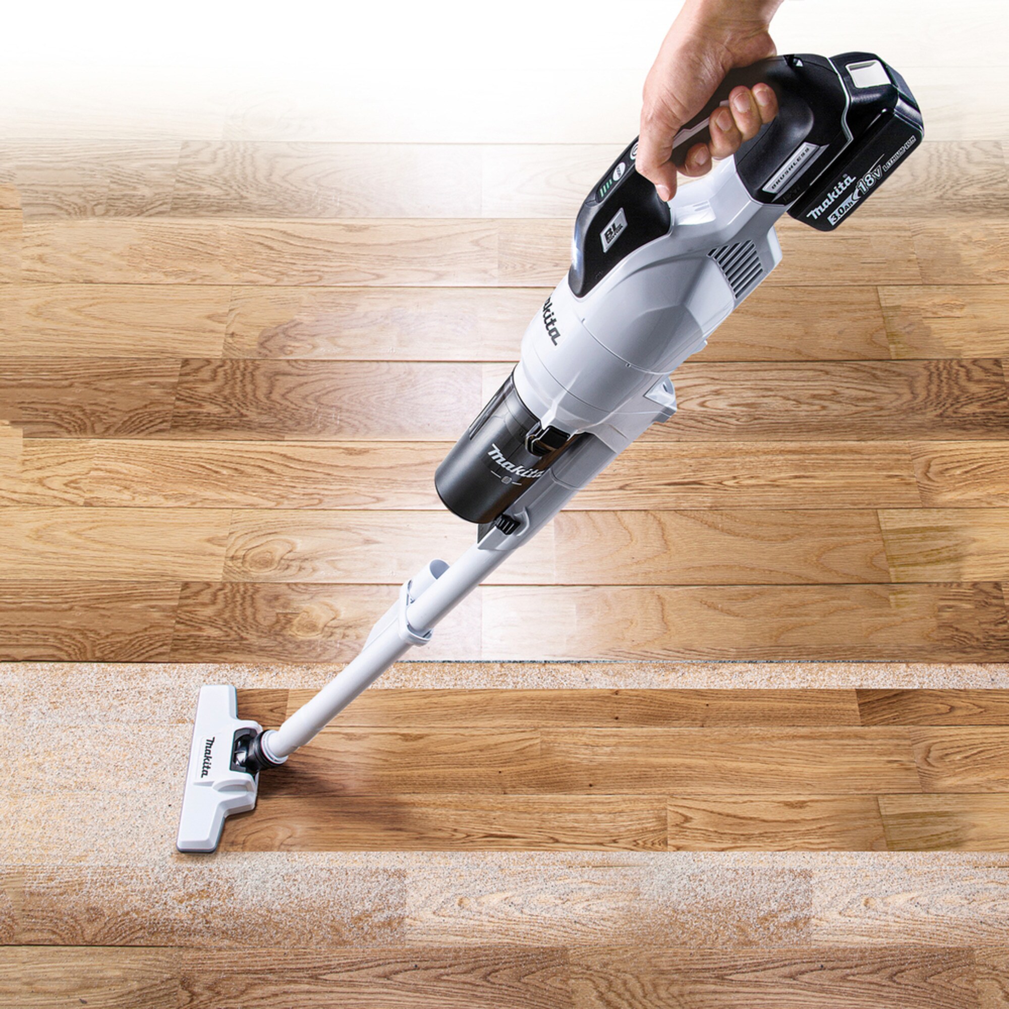 Makita Stielstaubsauger DCL286FZW