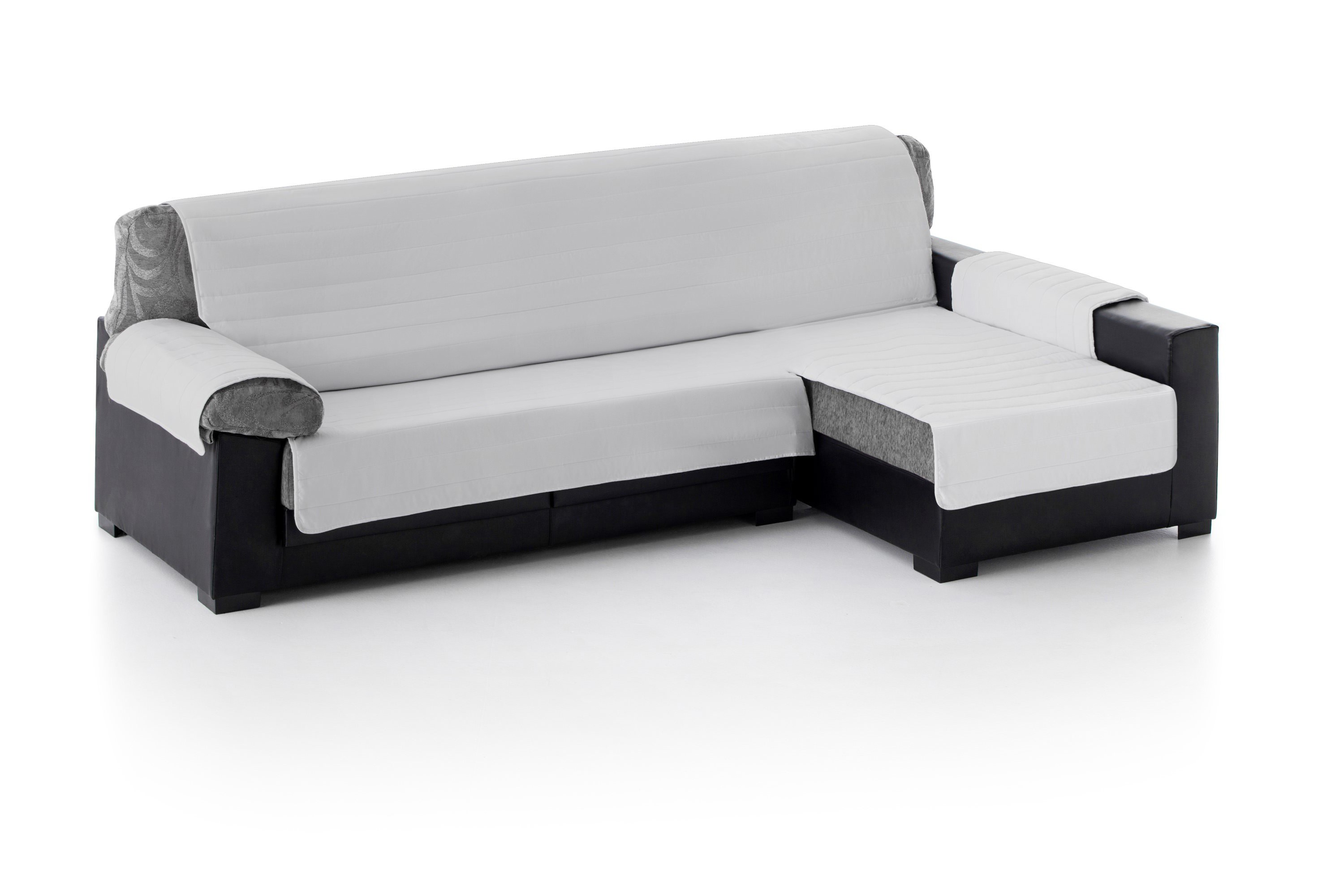Capa acolchoada para chaise longue com chaise à direita, na cor cinza claro.