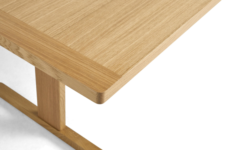 Hay Passerelle tafel 300x95 eiken Black