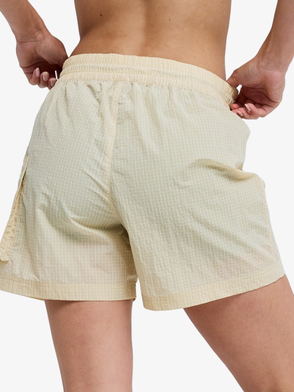 Boundless Spirit 2 Short de sport taille élastique Beige Femme