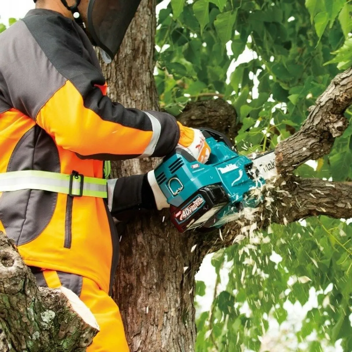 Makita UC003GM102