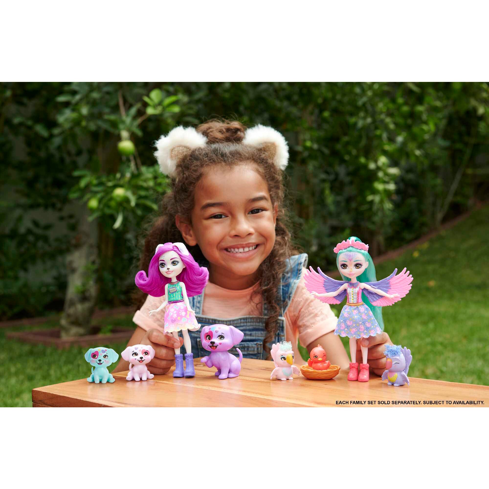 Mattel Puppe Enchantimals Filia Finch Familie