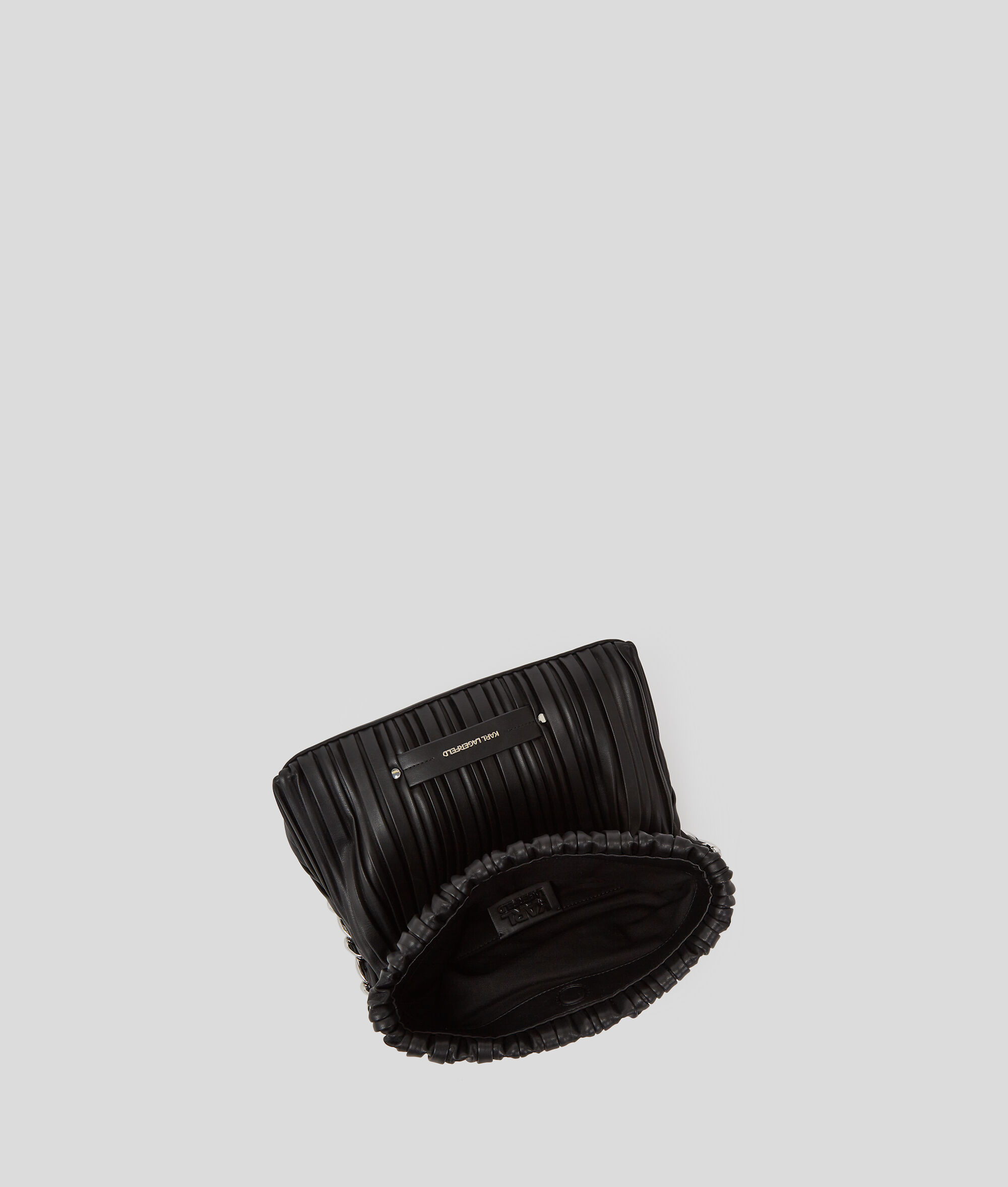 CABAS PLIÉ DE TAILLE MOYENNE AVEC ANSE CHAÎNE K/KUSHION