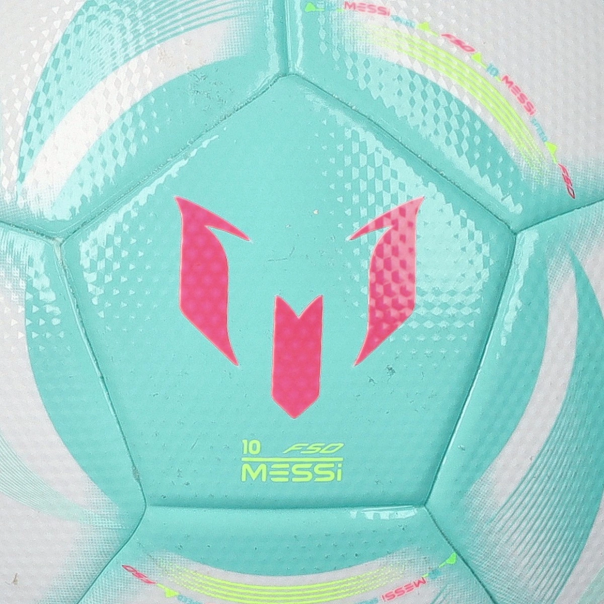 Bola adidas Messi League