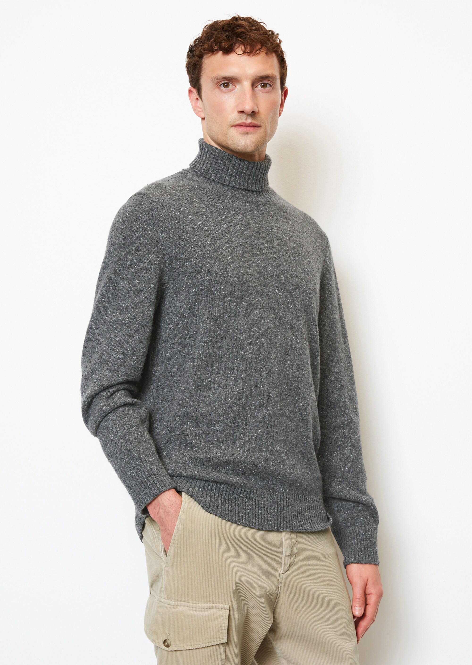 Rollkragen-Pullover regular aus gesprenkeltem Tweedgarn