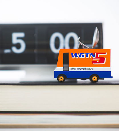 Candylab Auto - 8,4 cm - News Van - F703