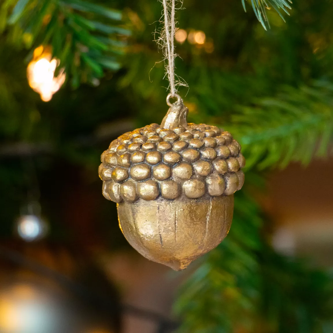 Gland de Noël à suspendre (H8 cm) Vieux Chêne Or