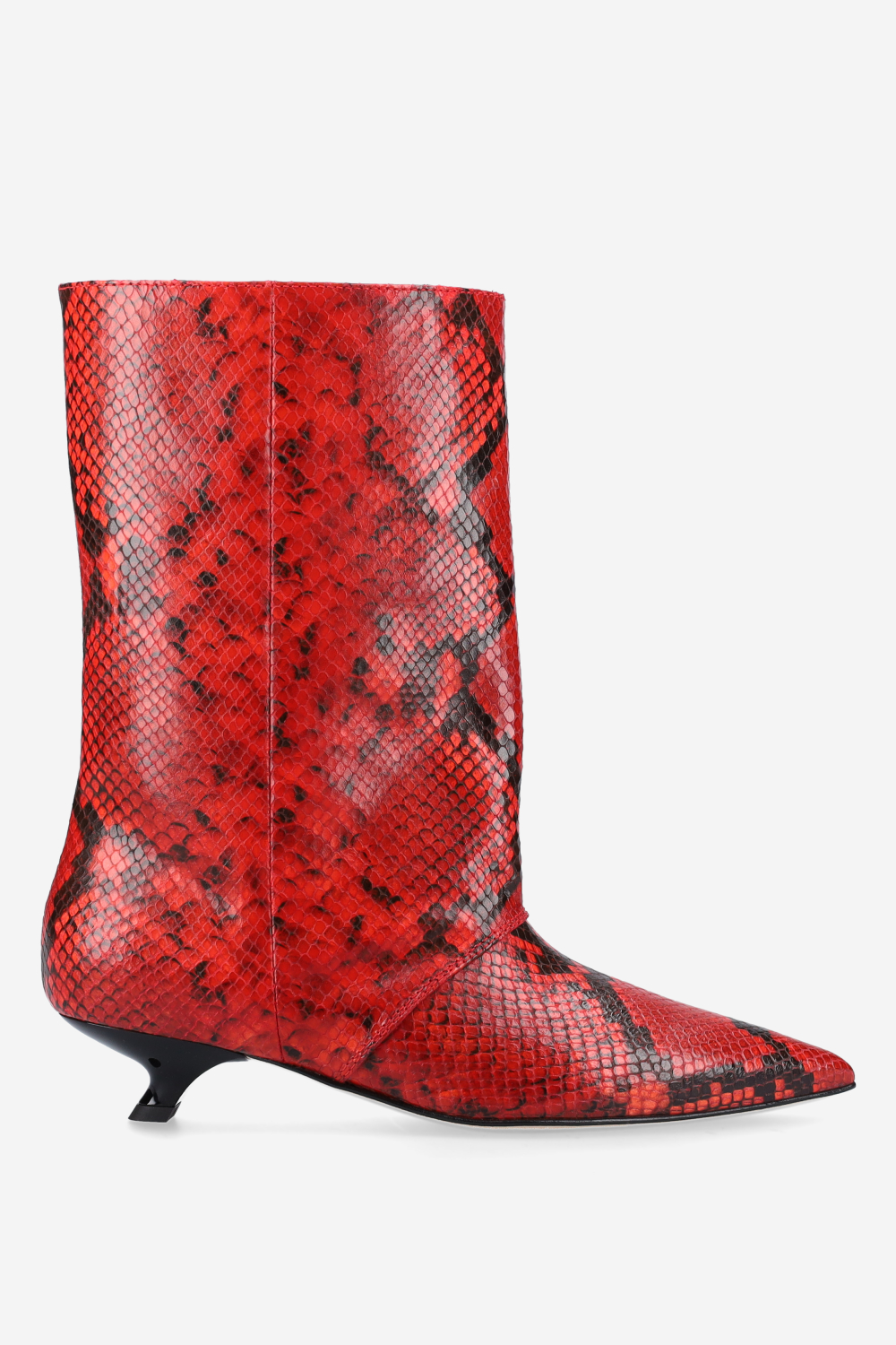 Unforgettable pitone leather boots