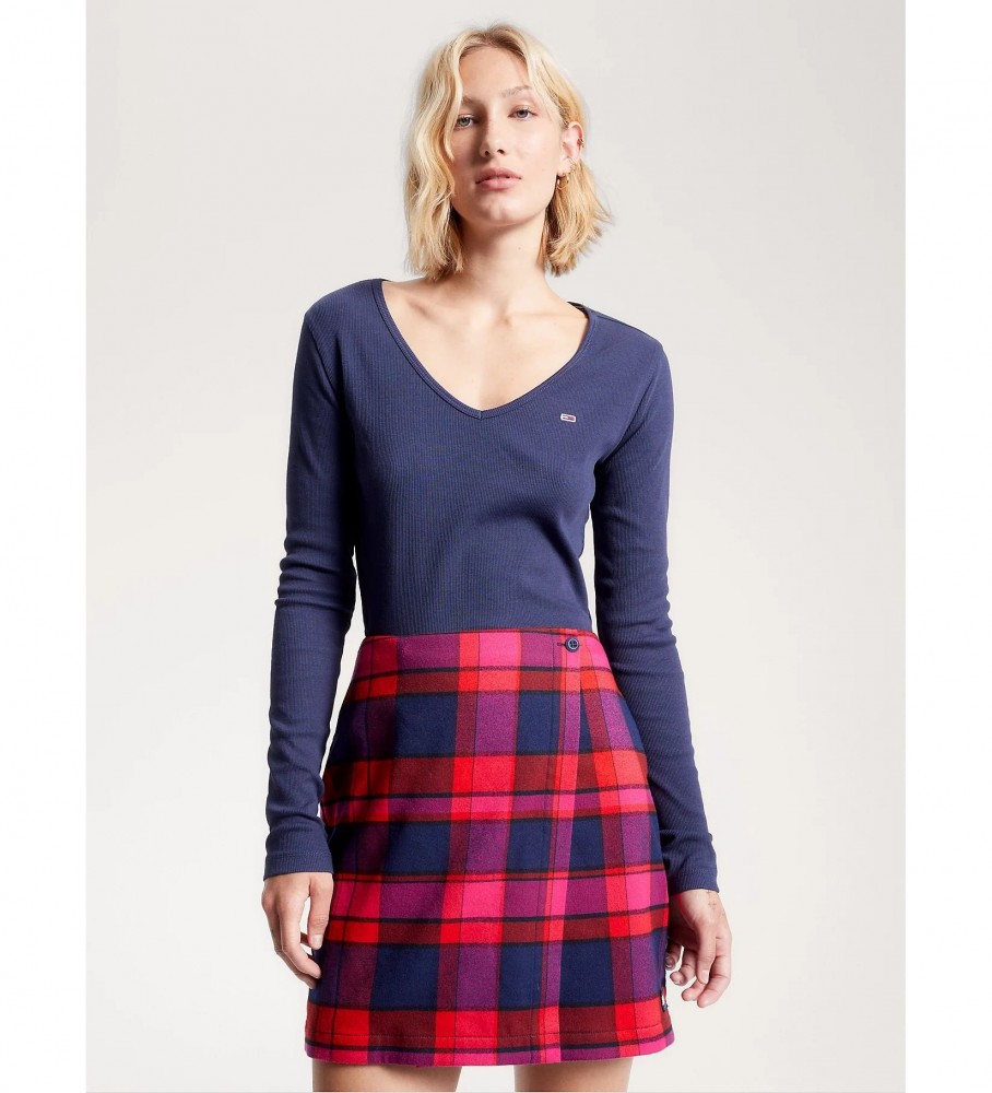 Camiseta cropped de manga comprida Tommy Jeans Essential na cor azul marinho.