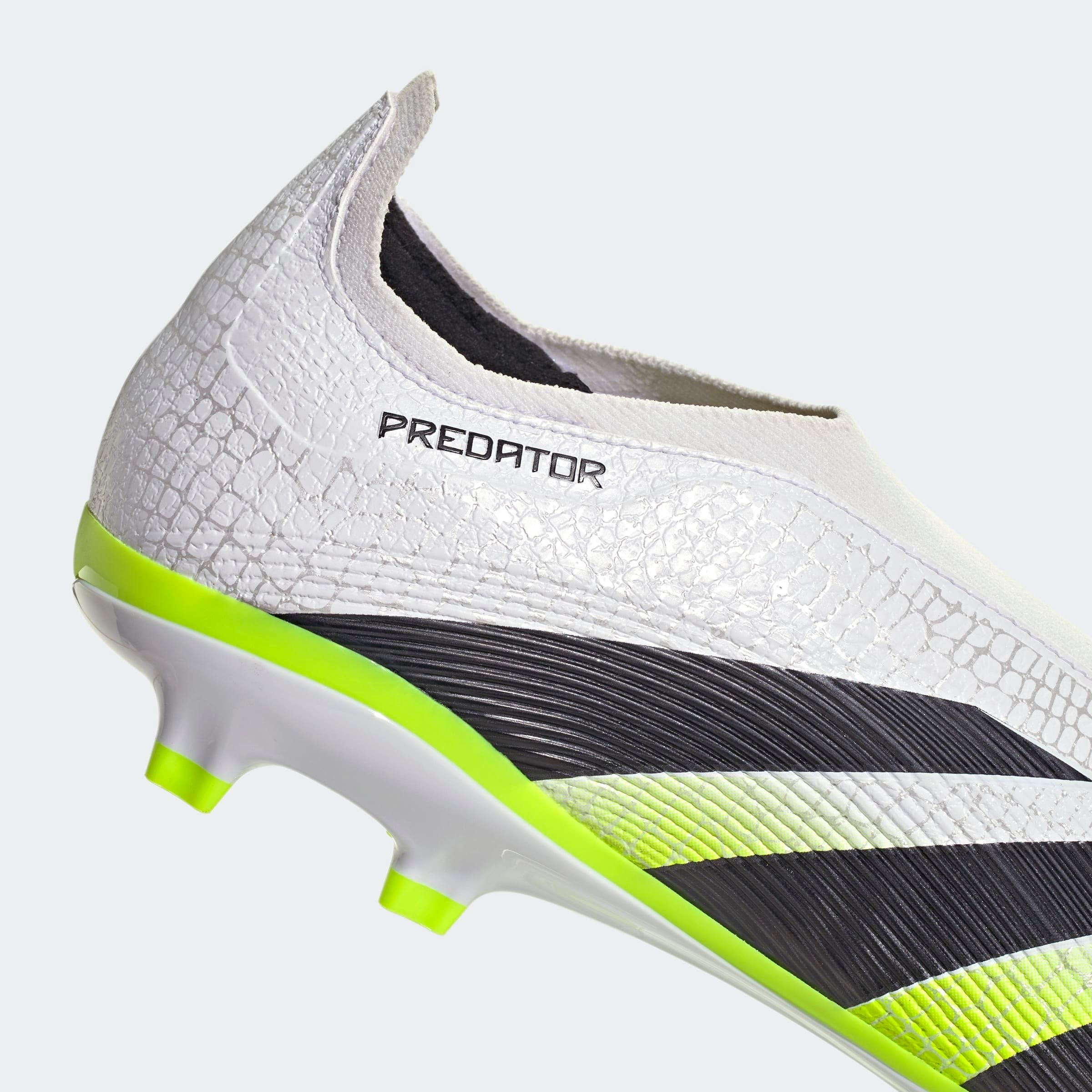 adidas Performance Fussballschuh »PREDATOR LEAGUE LACELESS FIRM/MULTI-GROUND«  geeignet für Rasen- und Kunstrasenplätze