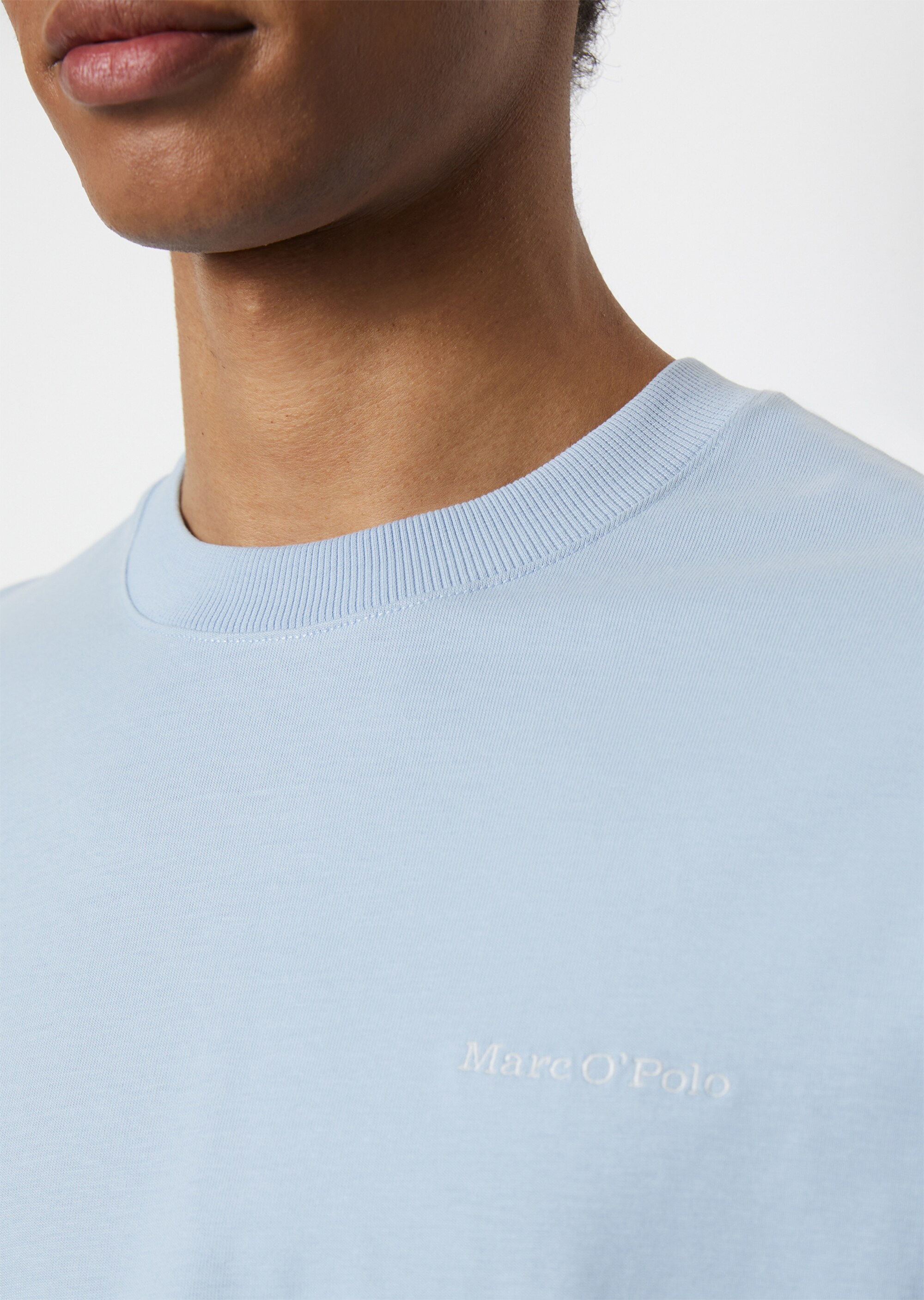T-Shirt relaxed in schwerer Heavy-Jersey-Qualität