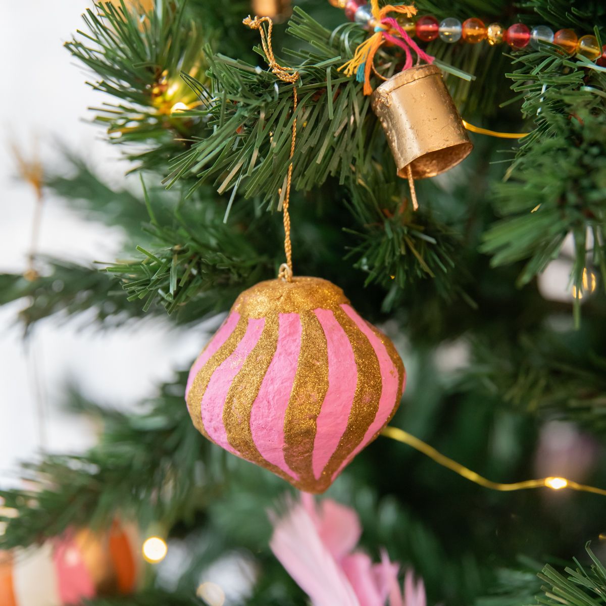 Boule de Noël goutte spirale rose or Pondie Chérie