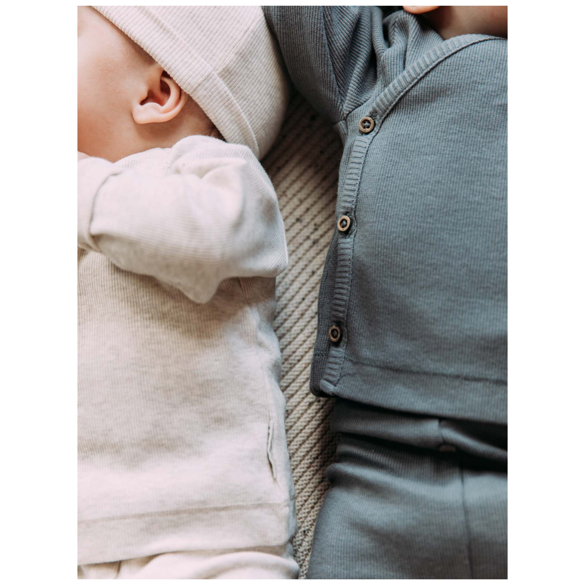 Sweet Petit Mini overslagshirt rib lange mouwen effen beige