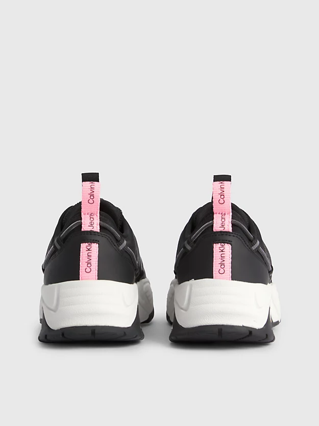 Tênis robusto Vibram®