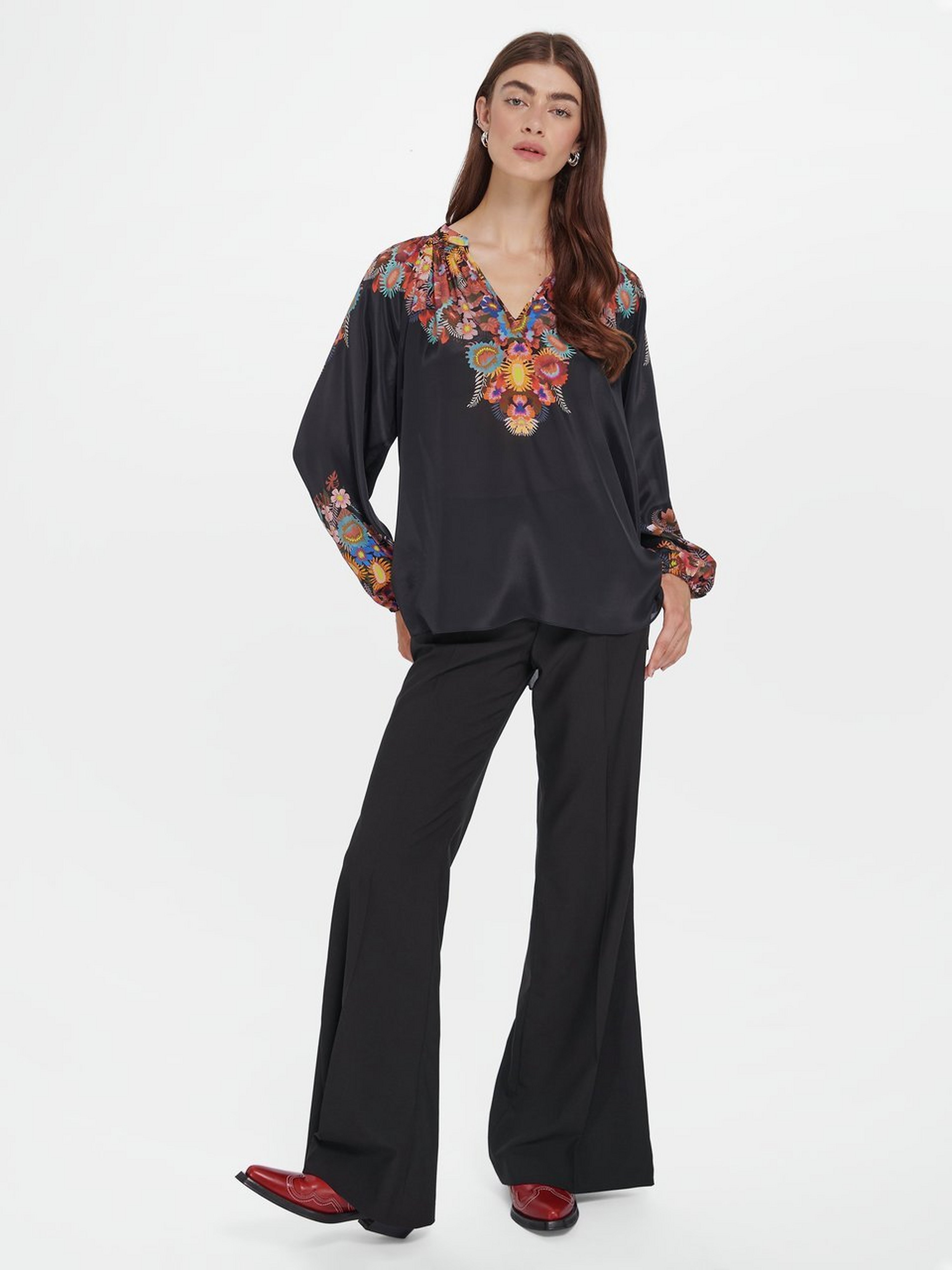 Bluse mit Stehkragen