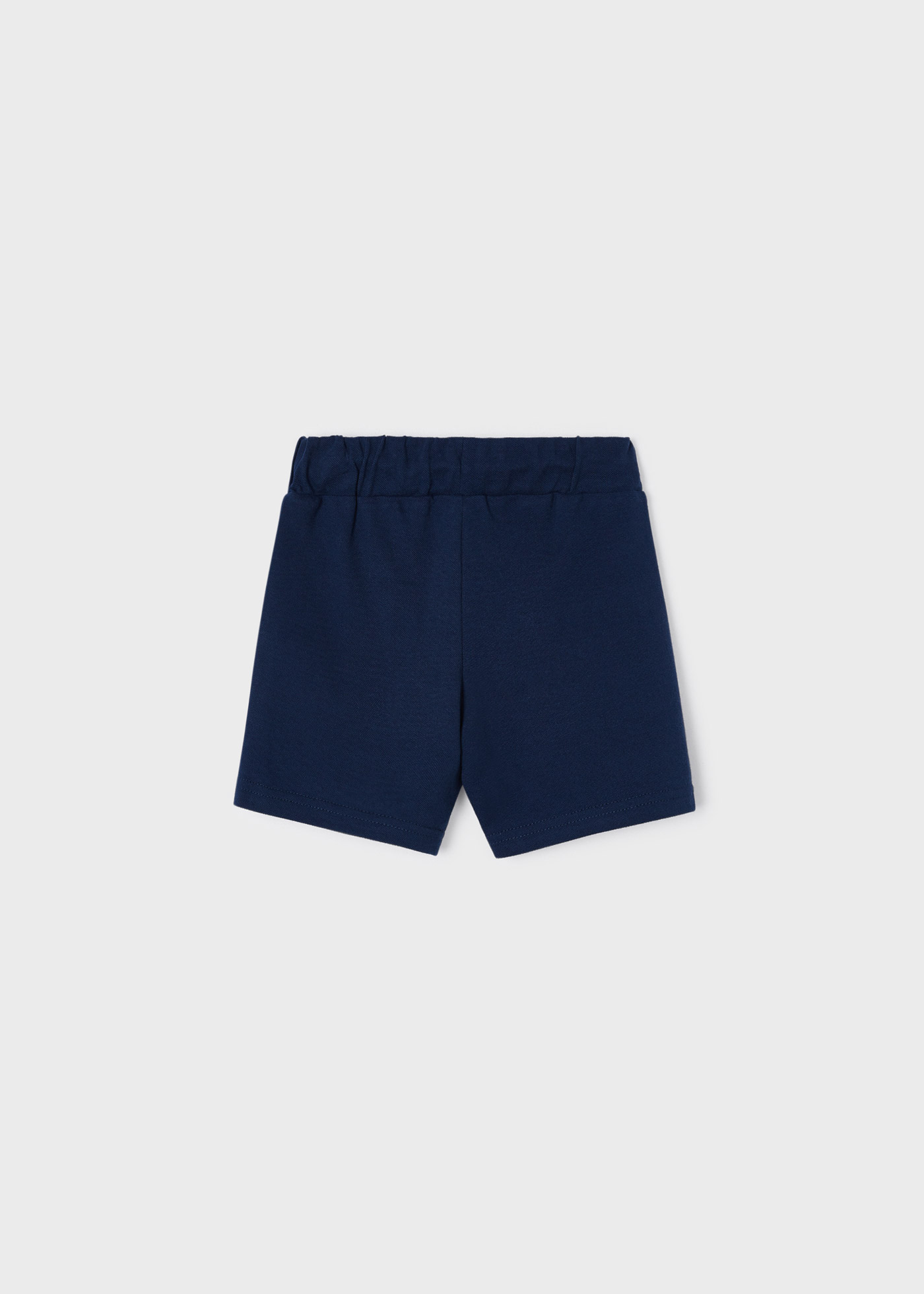 Bermudas com logo de algodão sustentável para meninos