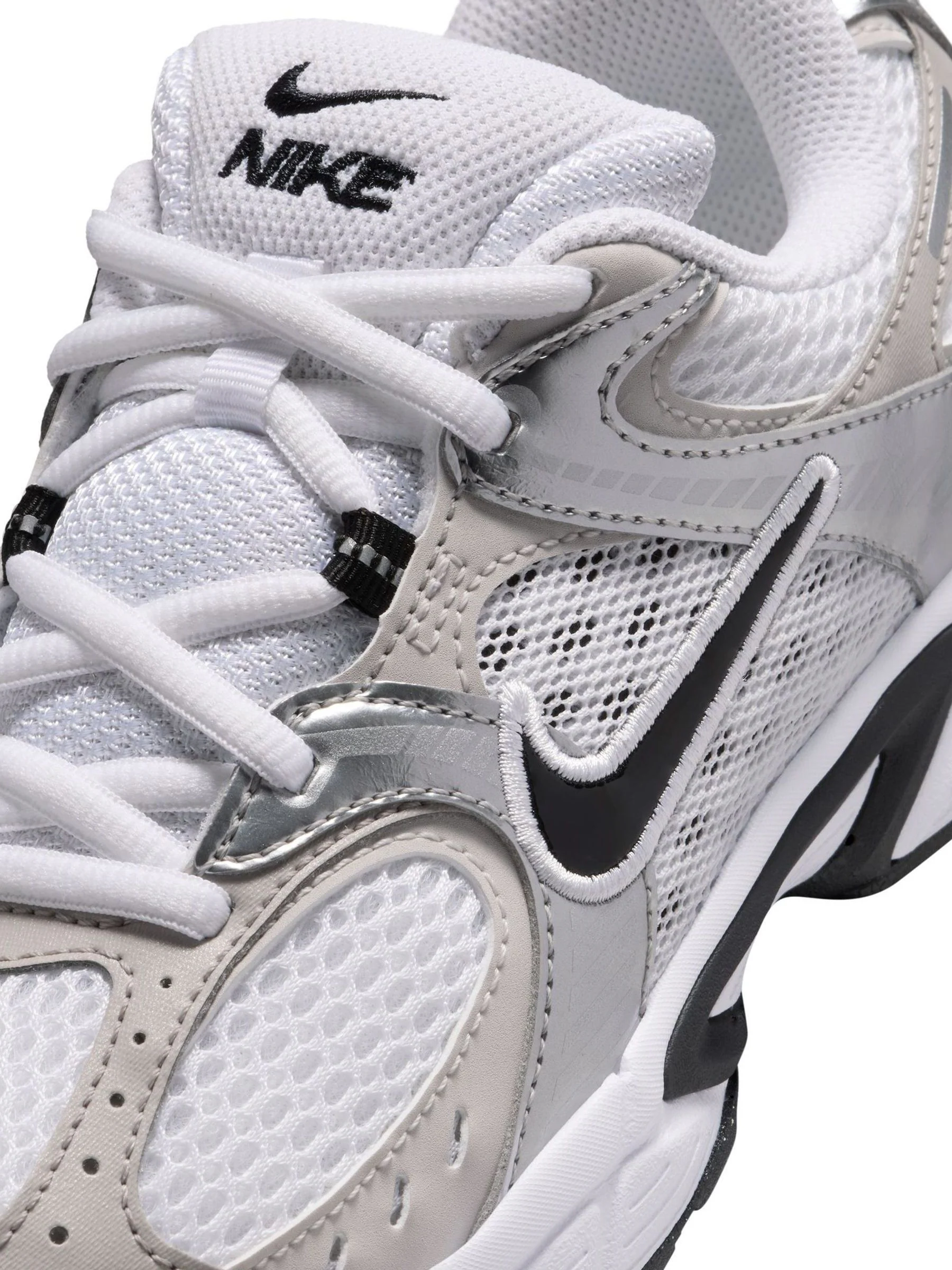 Wit - Nike Youth V5 Runner Trainers