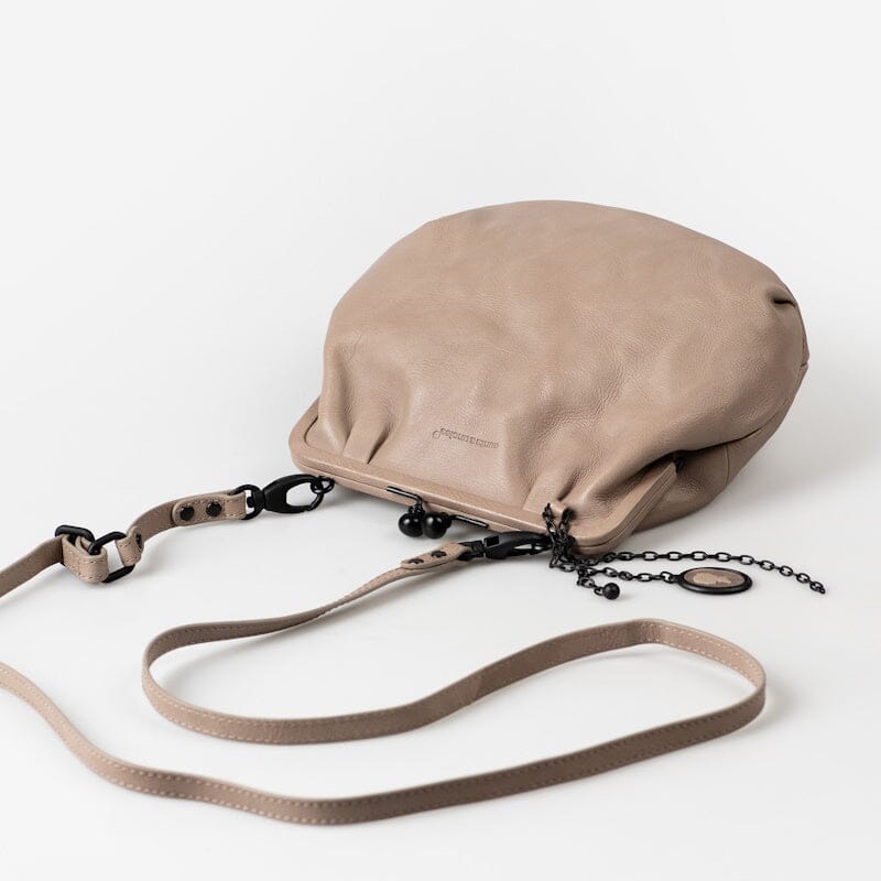 Aunts & Uncles Grandma's Luxury Club Mrs. Fortune Cookie Beugeltas Vintage Khaki