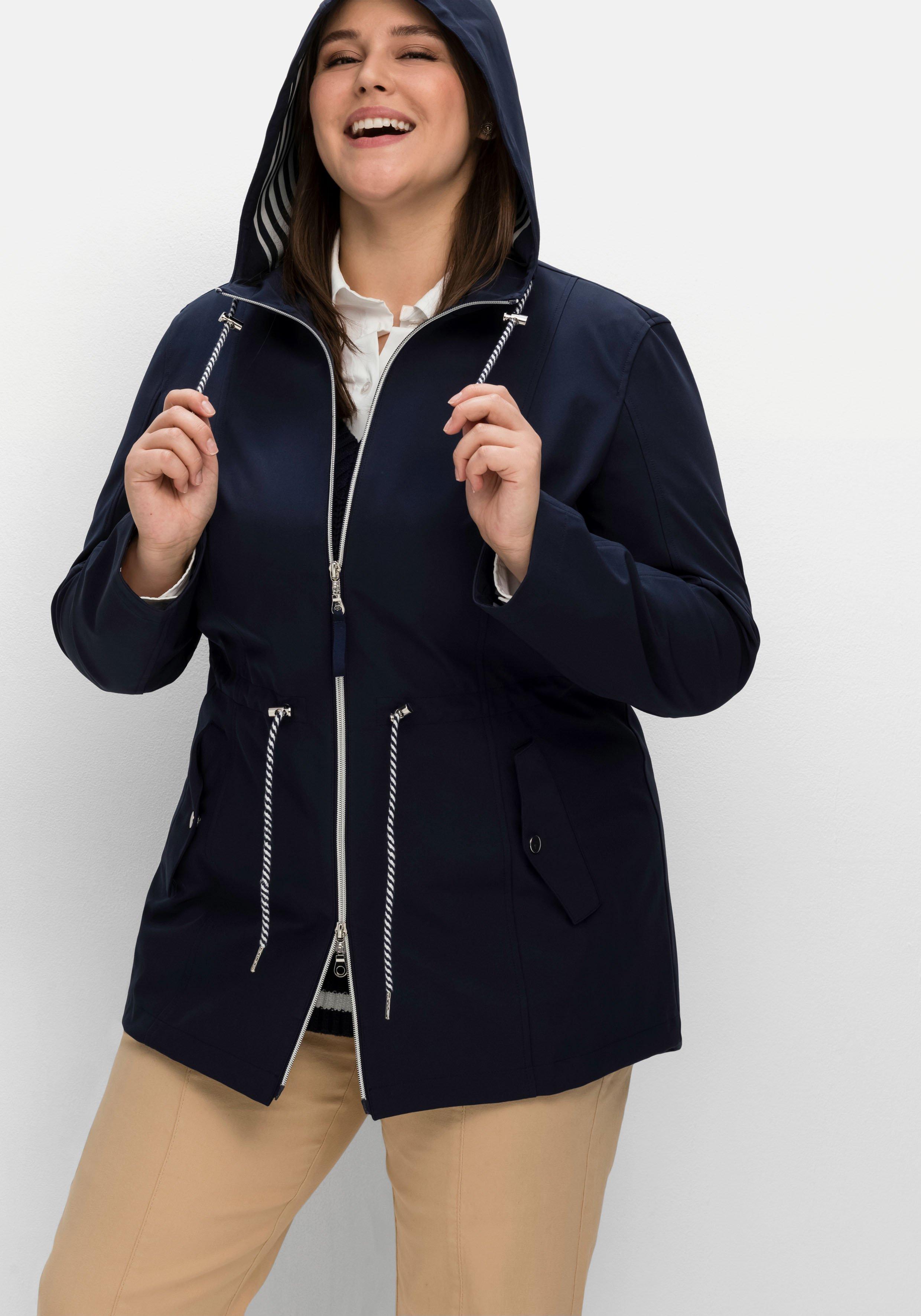 Softshell-Parka mit gestreifter Innenseite