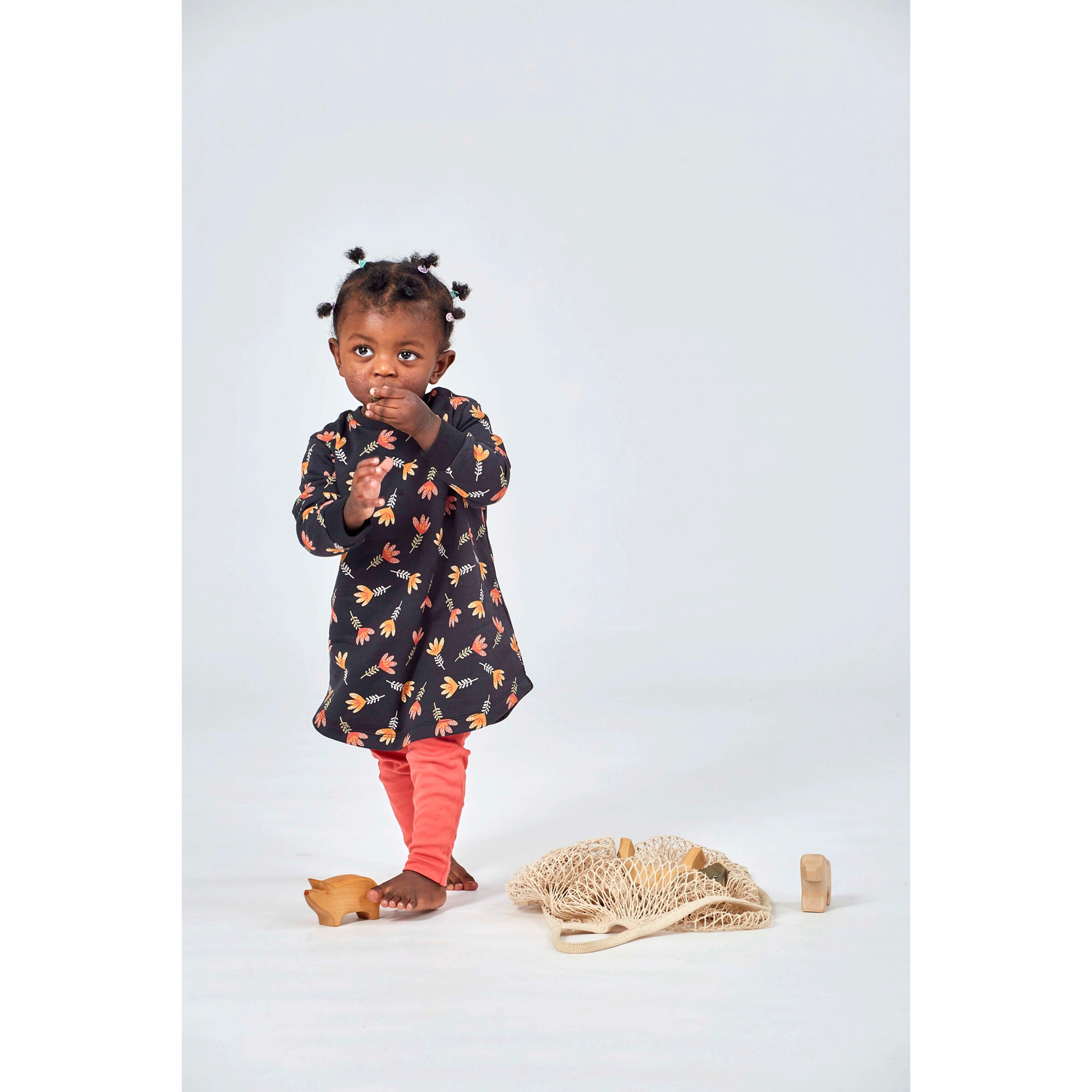 Sense Organics Sweatkleid langarm Blumen schwarz/orange