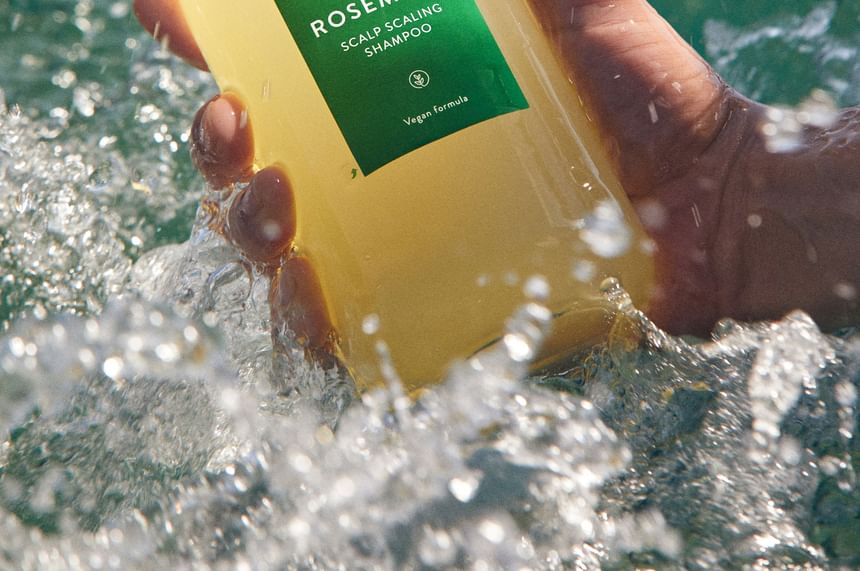 AROMATICA - Shampoo tegen hoofdhuidschilfers met rozemarijn
