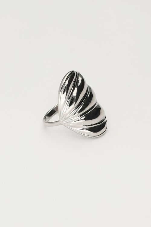 Statement ring blad