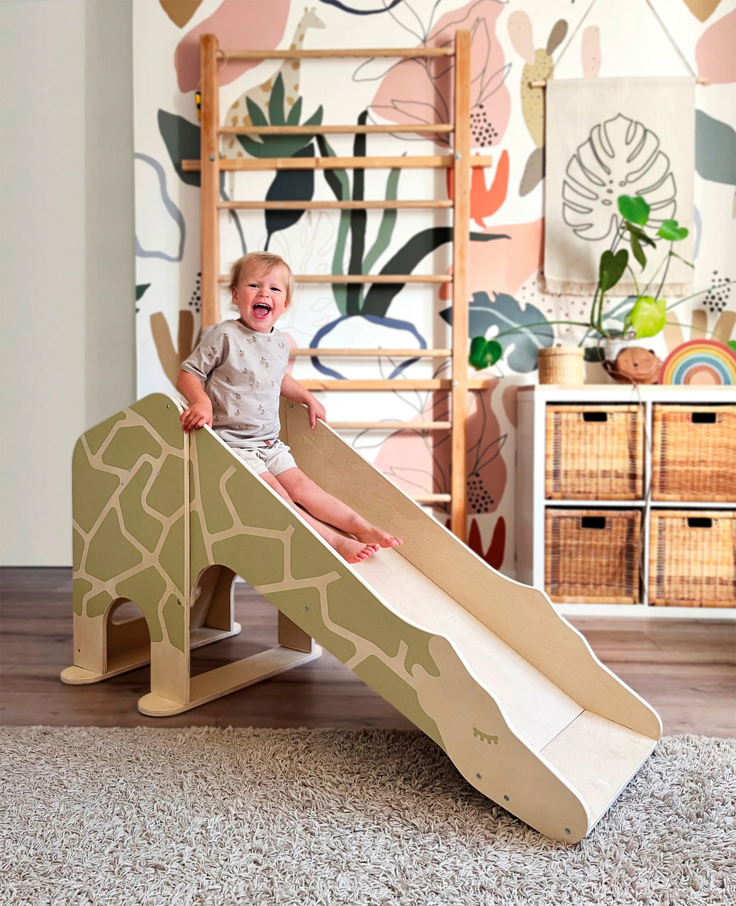 small foot Indoor Rutsche Giraffe Wildlife