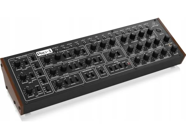 Behringer Pro-1 -monofoninen analogisyntetisaattori