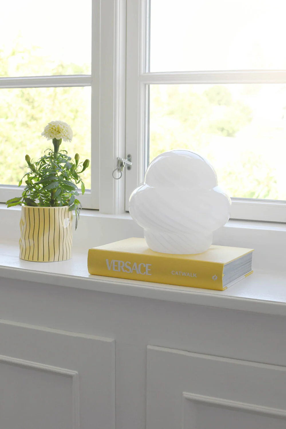 Bahne Interior  Mushroom Candy bordlampe, hvid - H22 cm.