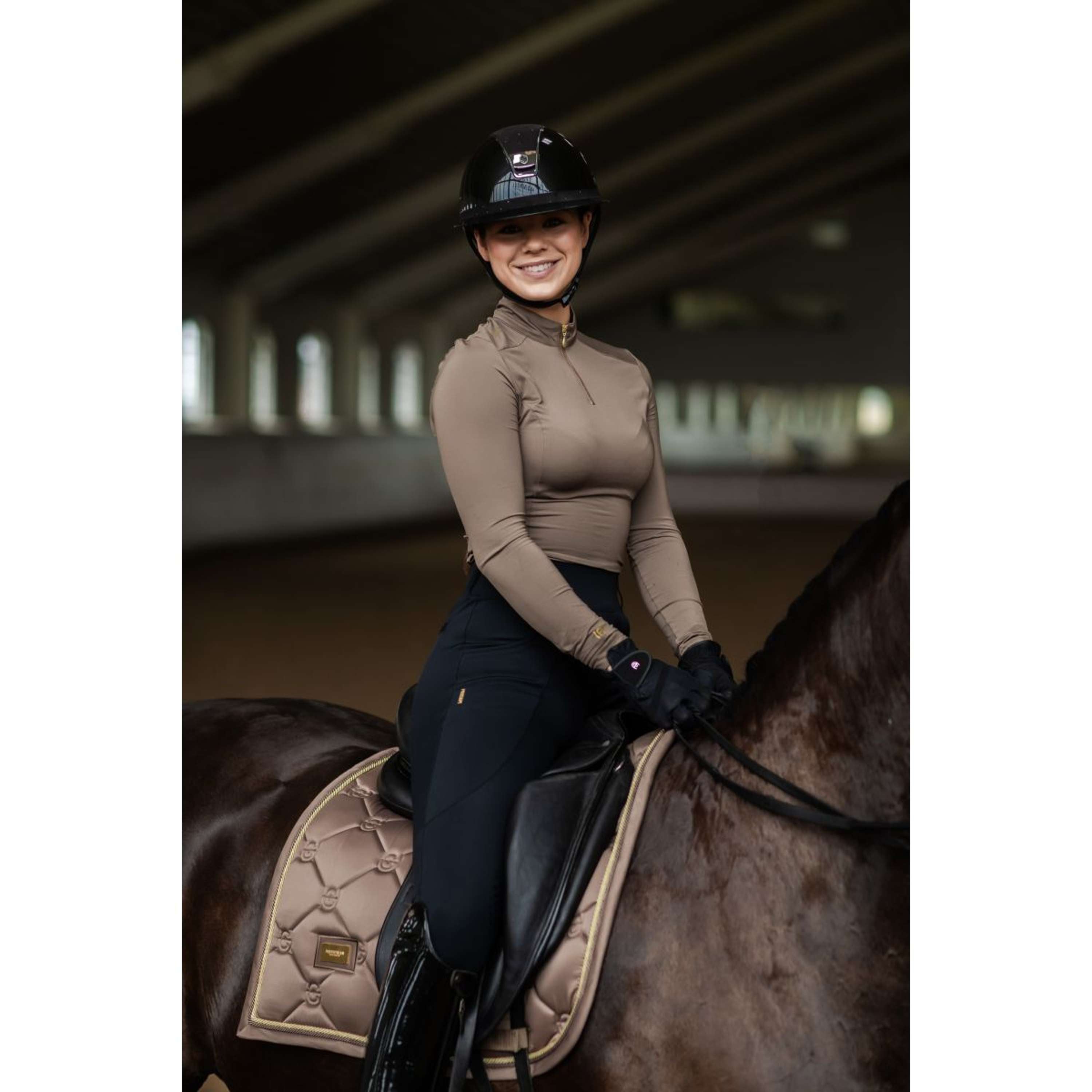 Equestrian Stockholm Zadeldekje Dressuur Champagne