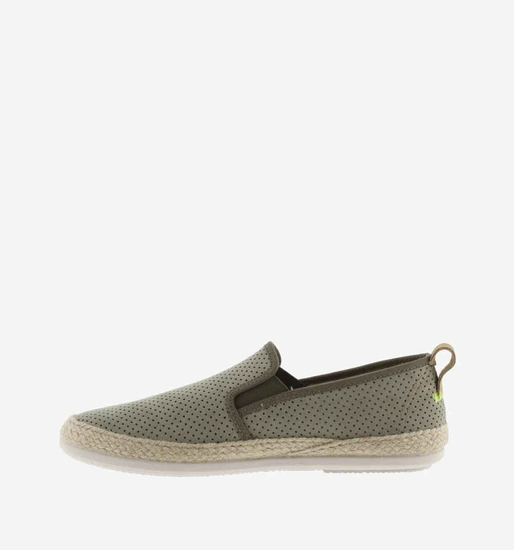 ANDRÉ ÉLASTIQUES IMITATION SUÈDE PIQUÉE Espadrilles pour homme KAKI