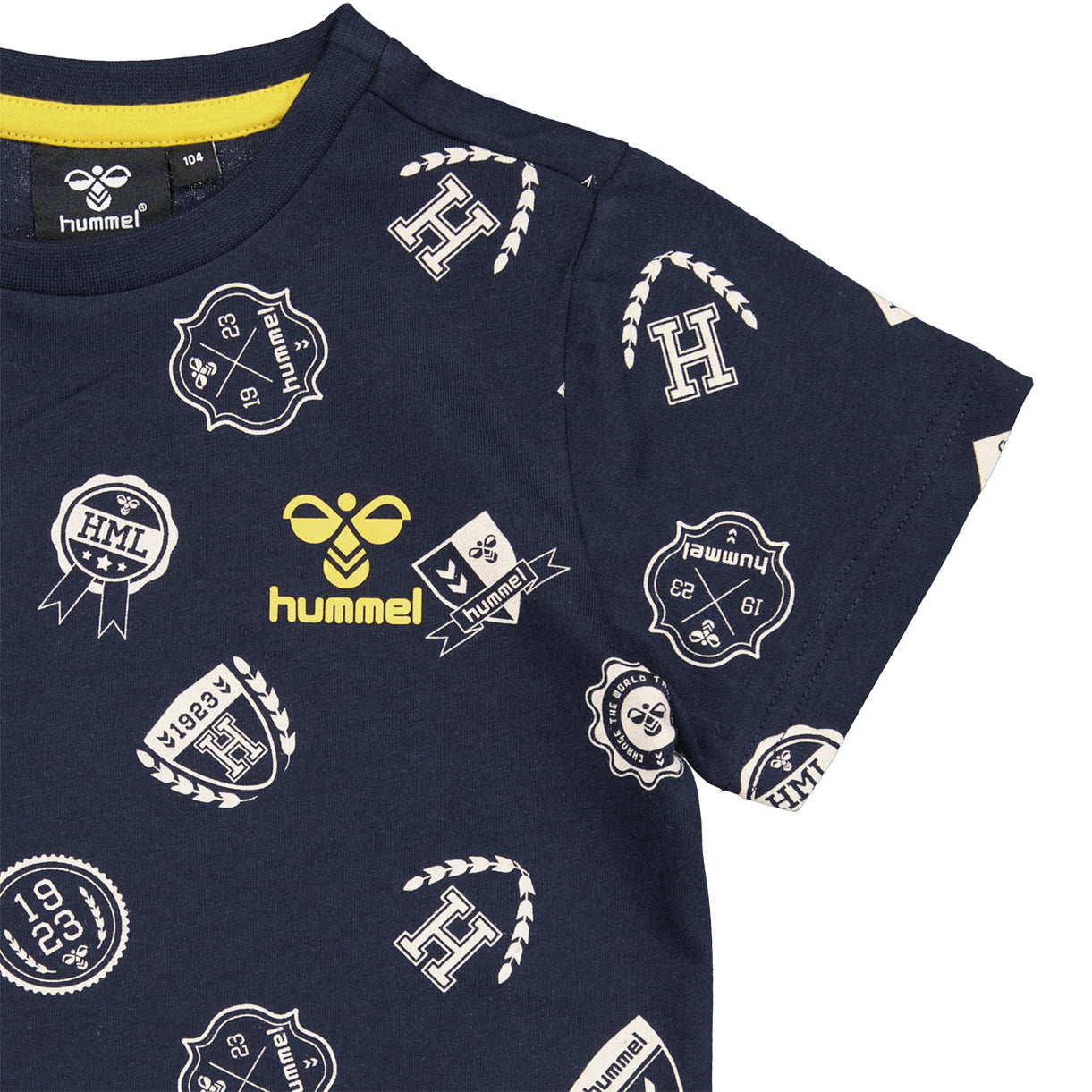 HmlART t-shirt