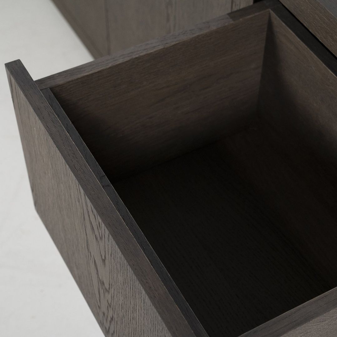 Eleonora   Helsinki Bruin Dressoir