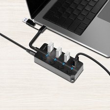 Hub USB 3.2, 4 ports, avec interrupteurs, noir