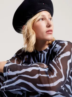 Vestido longo de alças finas com estampa de zebra e tule