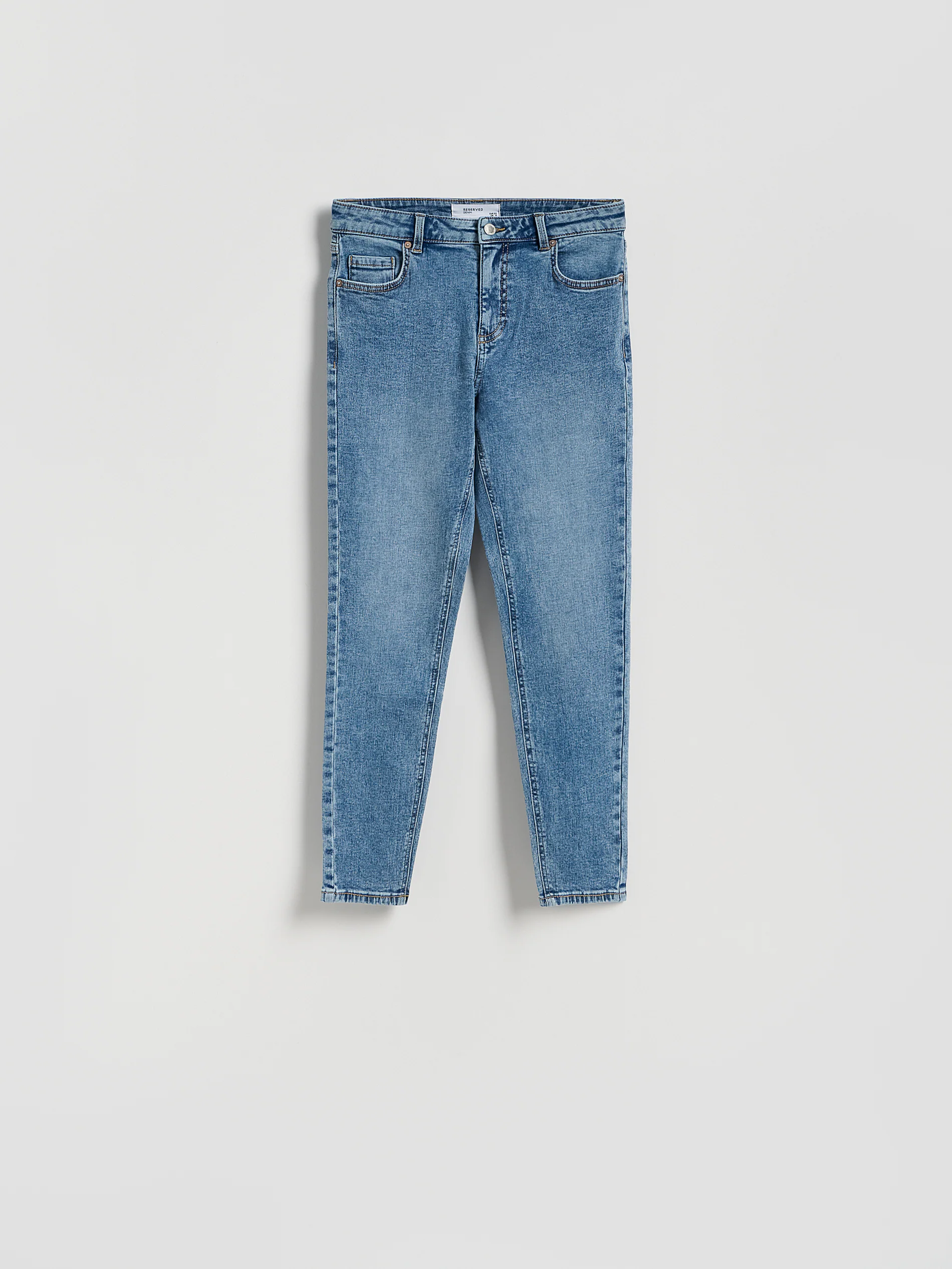 Jeans im Slim-Fit