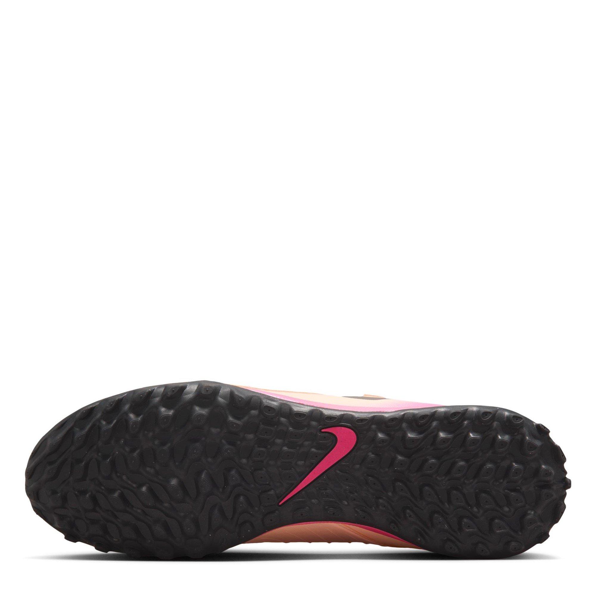 Nike Phantom GX II Academy Astro Turf Football Boots