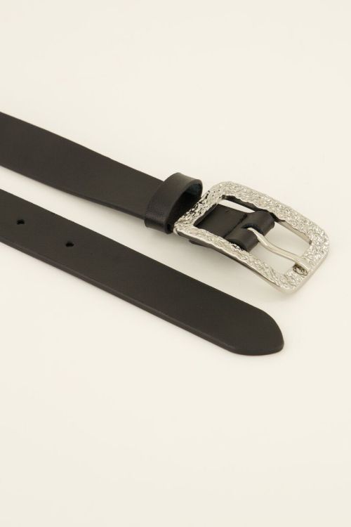 Zwarte riem met zilverkleurige chique gesp