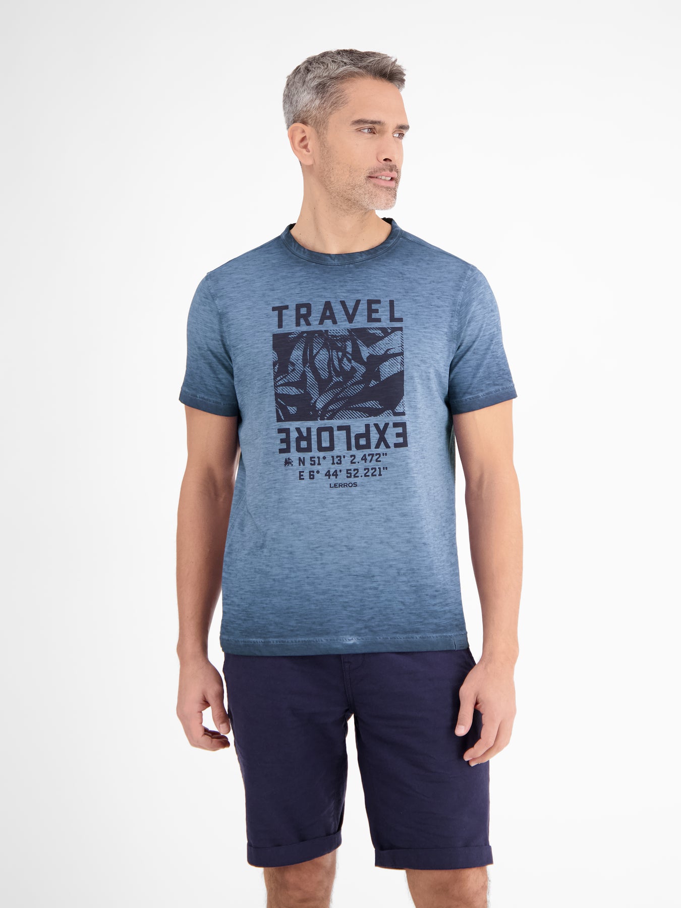 Modisches Herren T-Shirt mit Brustprint
