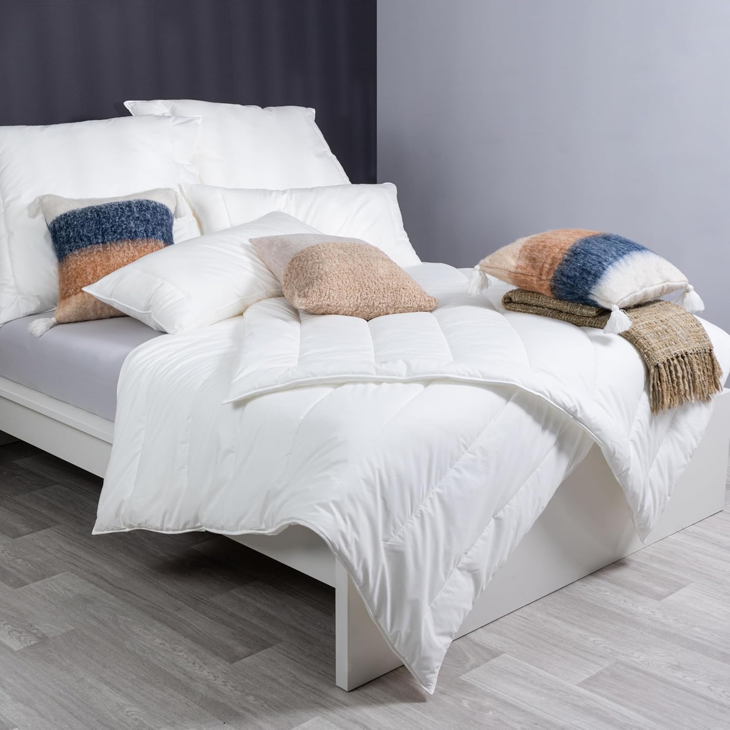 Ganzjahresdecke Centa-Star Vital Plus, 135 x 200 cm, TREVIRA-Superloft Plus Endloshohlfaser, Wärme- und feuchtigkeitsregulierend, Öko-Tex Standard 100 Klasse 1, Längsteppung