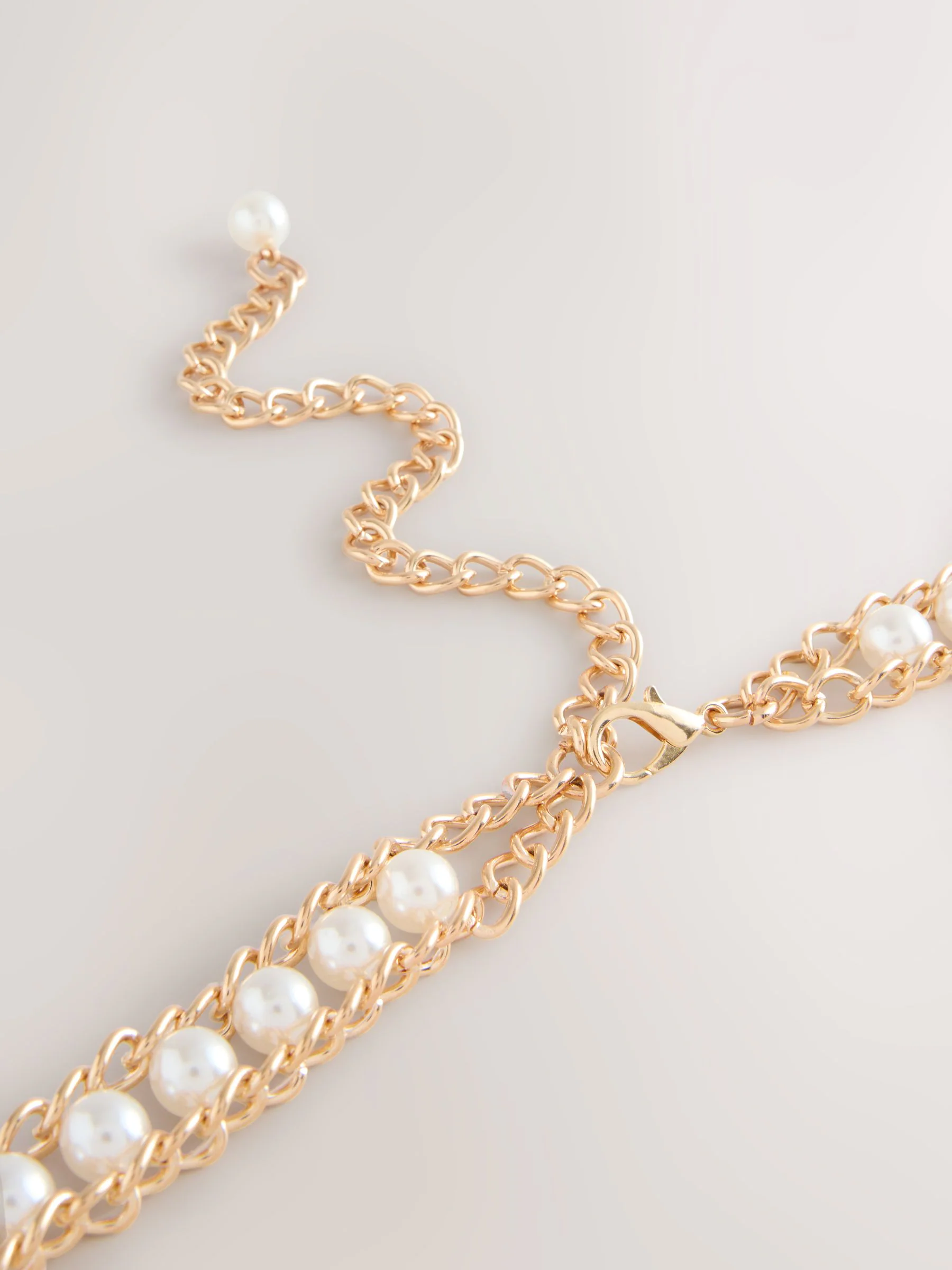 Gold Tone Pearl Bead - Kettingriem