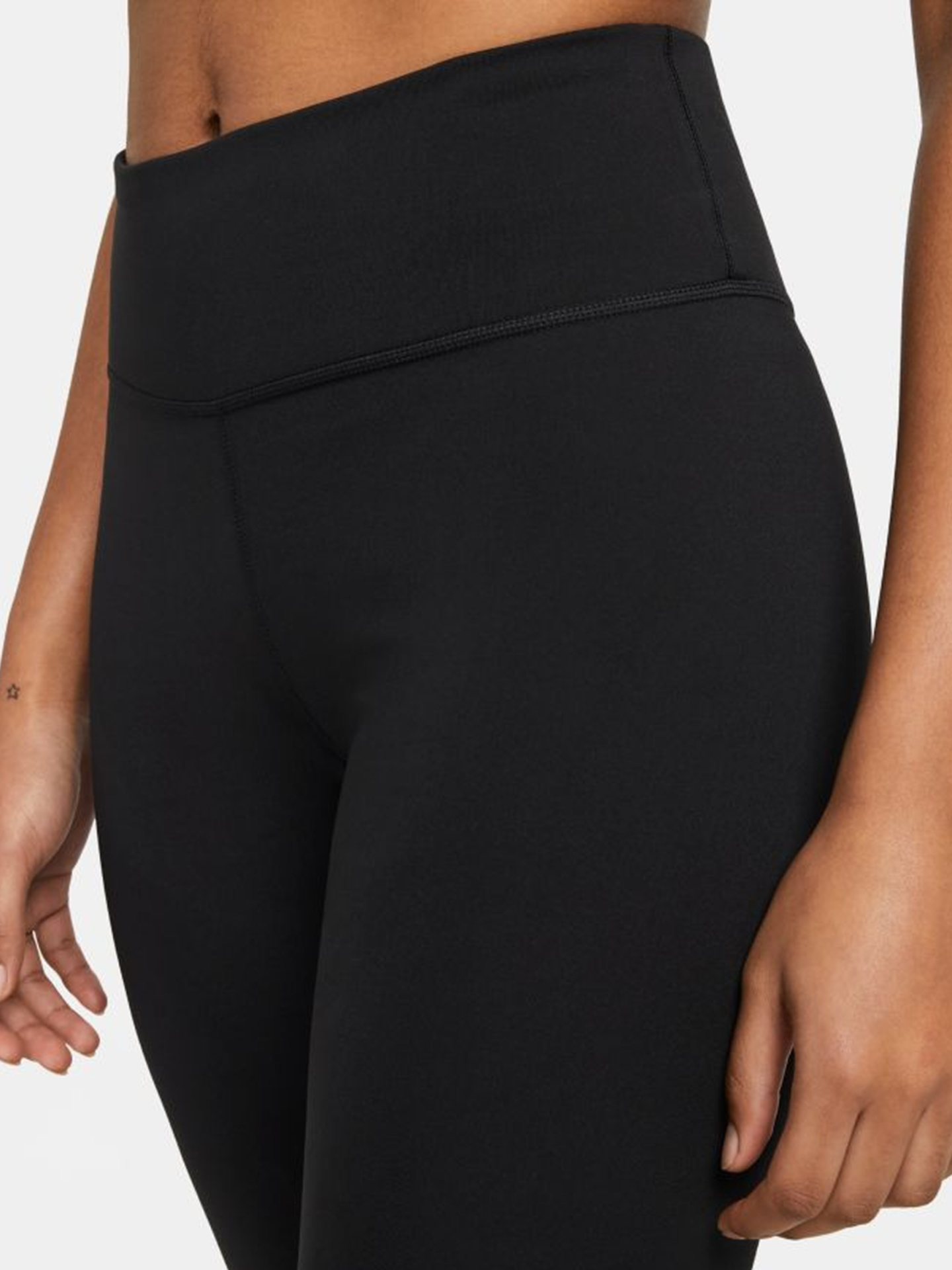 One Mid Rise Crop Tights