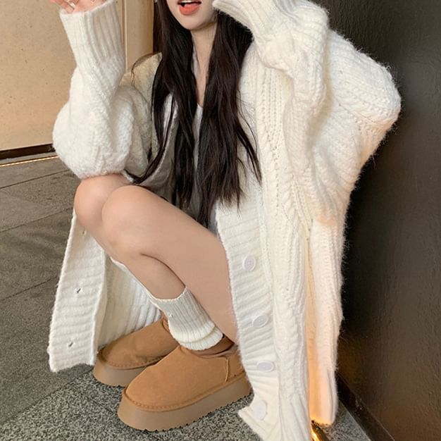 Adoree - V-hals effen oversized vest met knoopjes