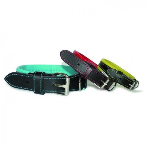 Coleira ajustável Yago em couro vermelho e preto para cães de porte médio.