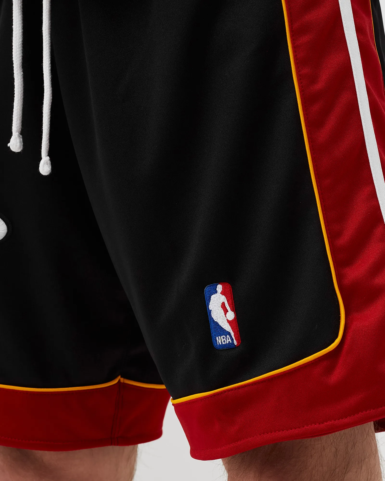 Mitchell & Ness NBA AUTHENTIC SHORTS MIAMI HEAT ROAD 2005-06