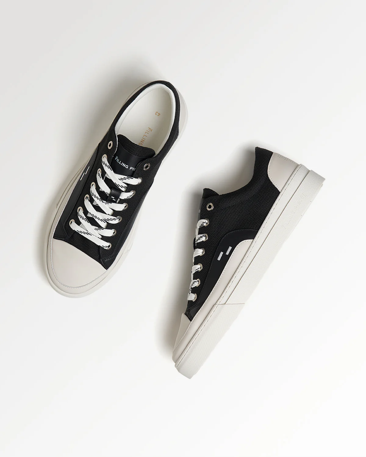 Riviera Low Black