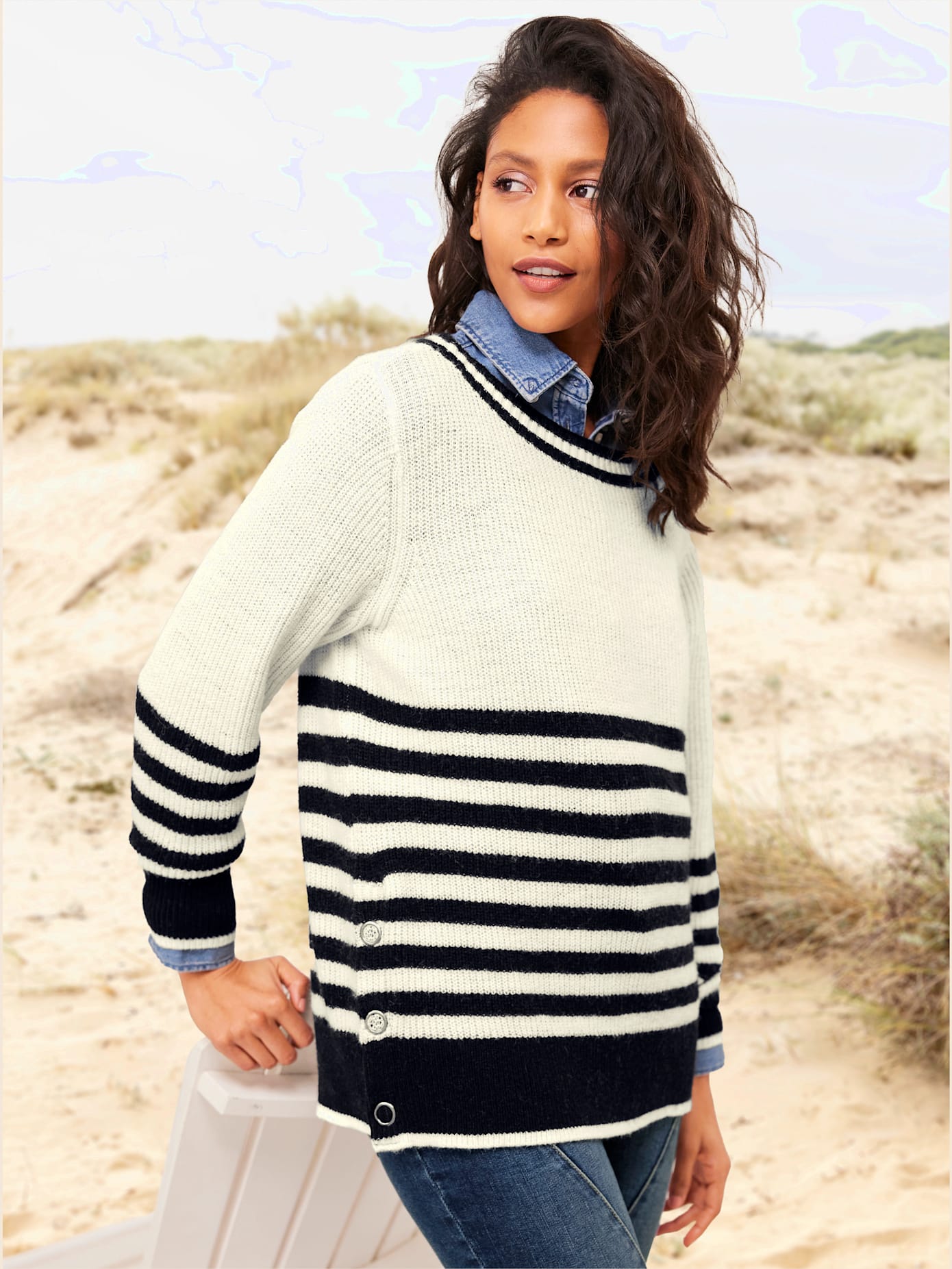 Pull fentes latérales avec boutons-pression